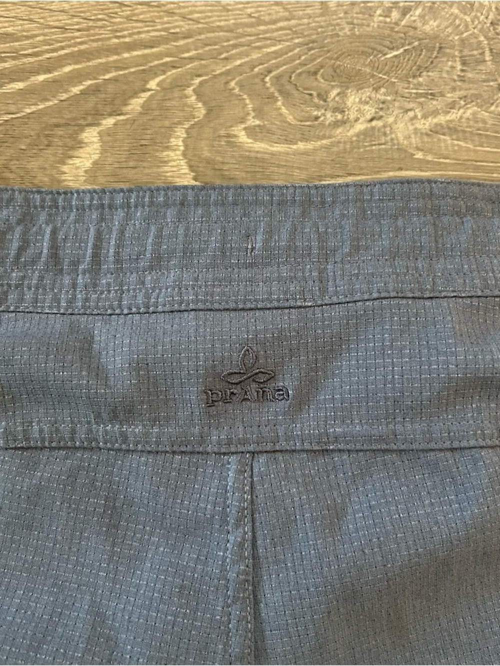 Prana Women's Blue Drawstring Athletic Shorts Size Medium - Picture 4 of 6
